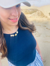 Load image into Gallery viewer, Sea Shell Chain Necklace