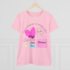 Mujer con Corazón Puro Tee