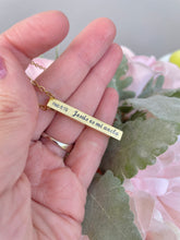 Load image into Gallery viewer, Jesús es mi ancla, Stainless Steel Message Chain Necklace, Inspirational Necklace