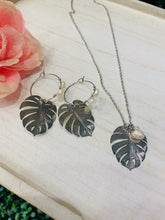 Load image into Gallery viewer, Silver Leaves Fashion Set