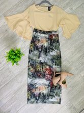 Load image into Gallery viewer, Splash Midi Skirt